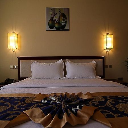 Farah Hotel Apartment 무스카트 외부 사진